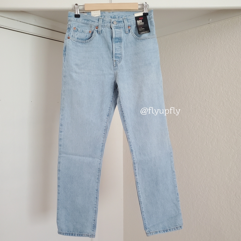 NWT Levi’s 501 Straight Cropped Jeans in Light Wash - Picture 7 of 13